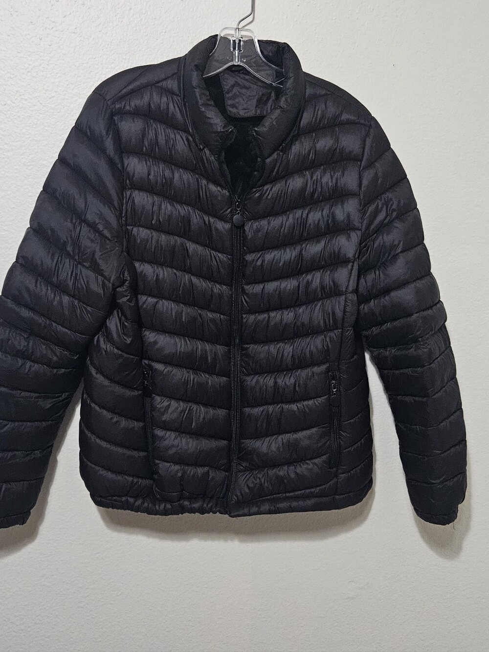 Women's Black Quilted Puffer Jacket - Lightweight Warmth